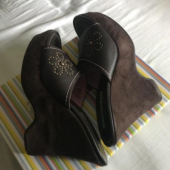 Tommy Girl Samantha Dark Brown wedge heels - Picture 2 of 4